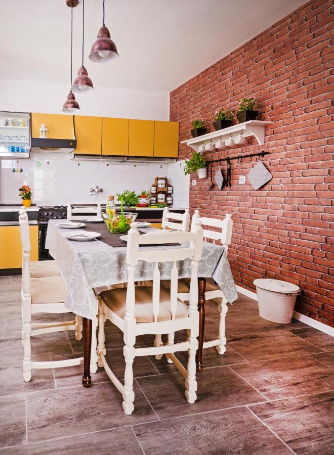 Apartmani Zuban Primošten Exterior foto