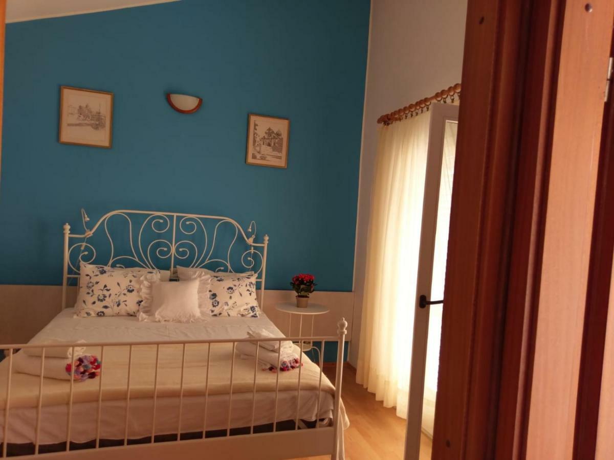 Apartmani Zuban Primošten Exterior foto